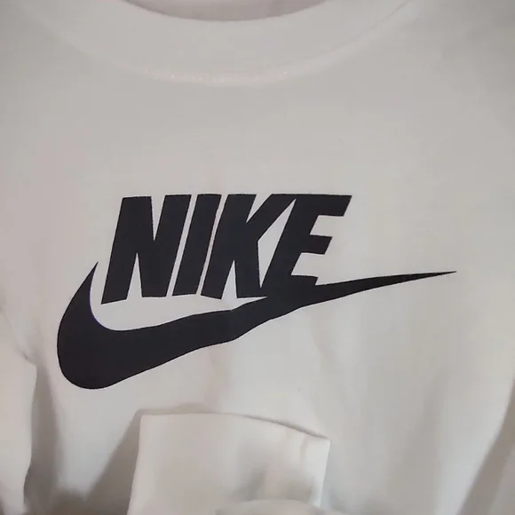 Sm Sz 8 Kids Nike White Long Sleeve Shirt - Picture 4 of 7